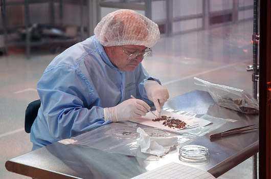 Working in the NASA Genesis Project Cleanroom